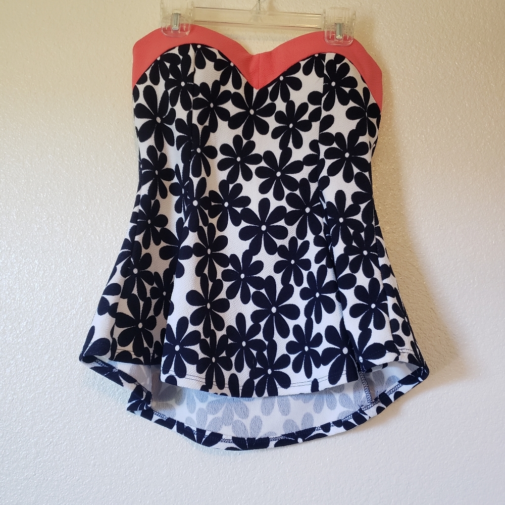 Floral strapless top